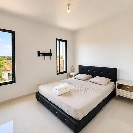 D'exception Avec Spa, Sauna & Piscine Chauffee - 20mn Montpellier